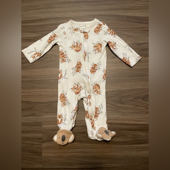 Carter's Baby Cream Koala Ribbed Footie One Piece size 3/6M - Picture 4 of 5
